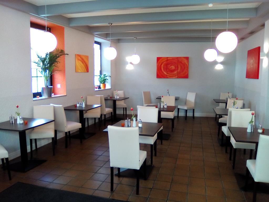 特鲁茨帕夫酒店 斯派尔 外观 照片