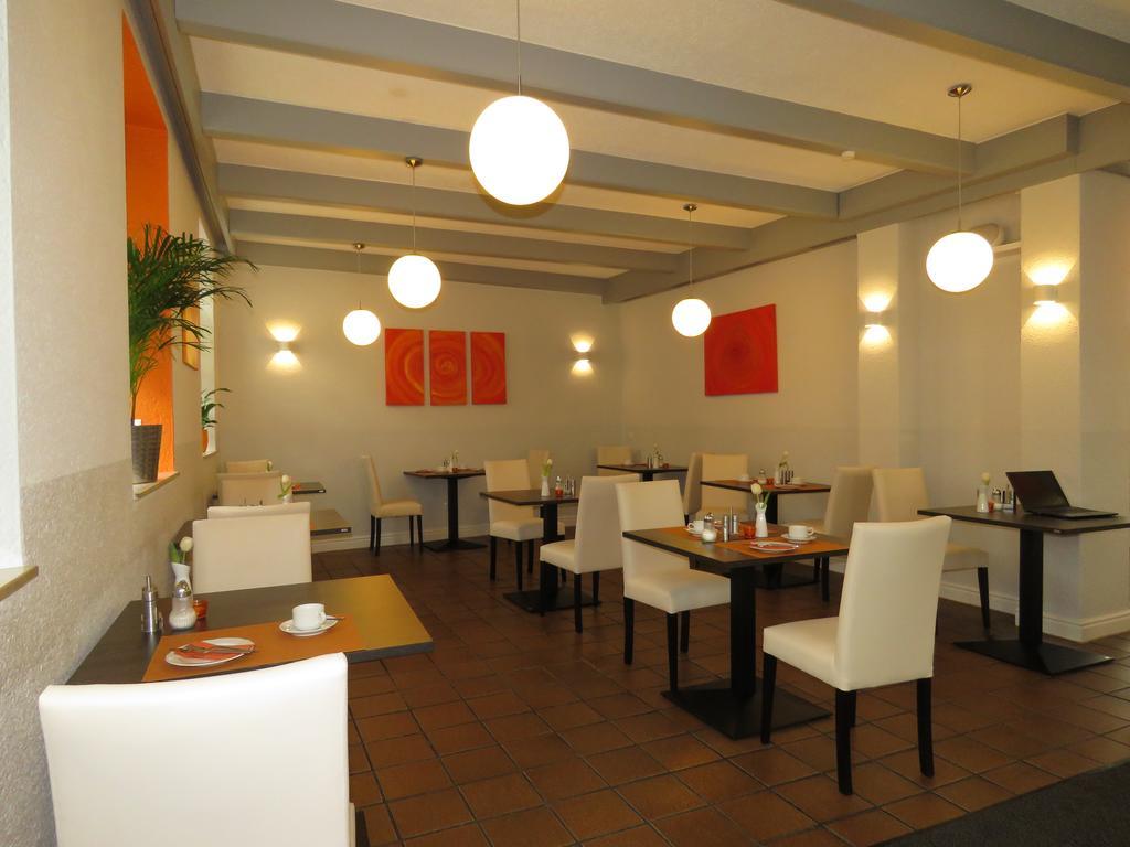 特鲁茨帕夫酒店 斯派尔 外观 照片